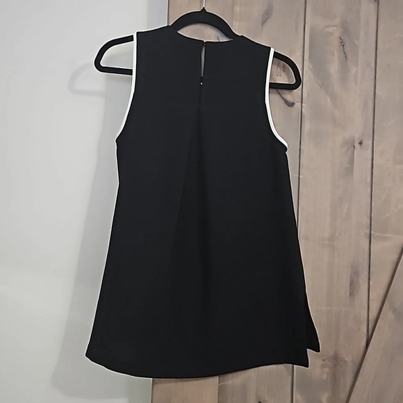 Madewell Crepe Canal tank top back and white. Size XS - Picture 10 of 12